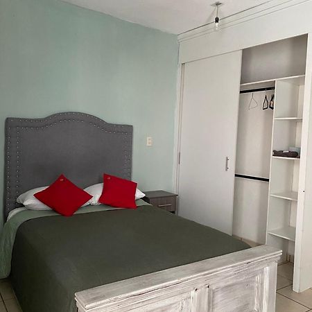 אפרטהוטל לאון 10 Venator House Boutique מראה חיצוני תמונה