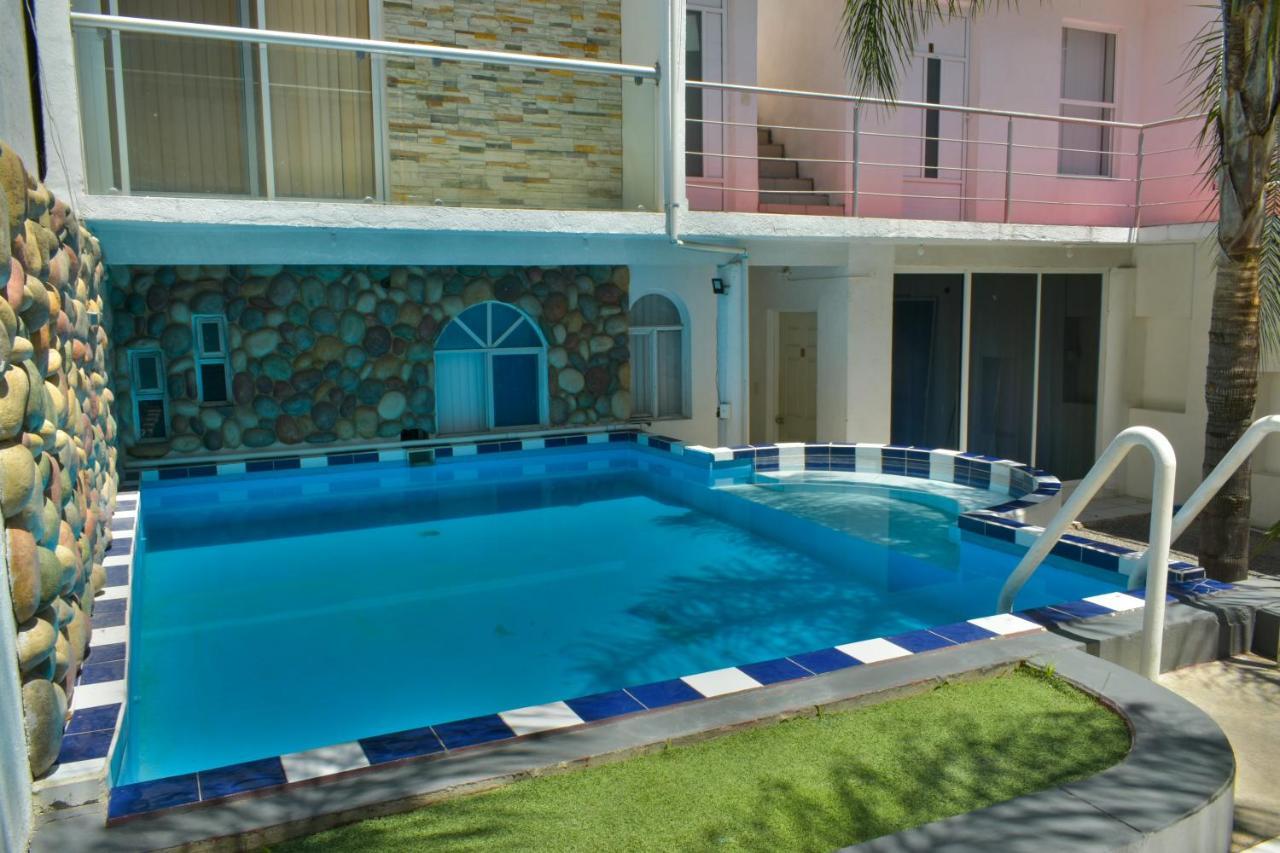 אפרטהוטל לאון 10 Venator House Boutique מראה חיצוני תמונה
